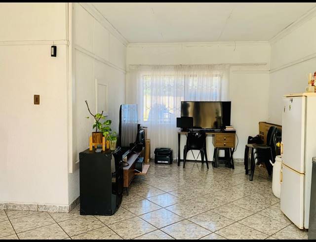 3 BEDROOM FREEHOLD FOR SALE IN VANDERBIJLPARK CW 2